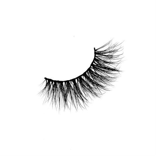Luxe- Strip Lash